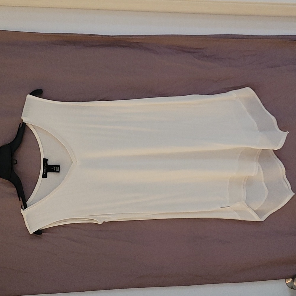 Sleeveless tunic in Ivory